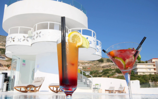 Bougainville Bay Hotel