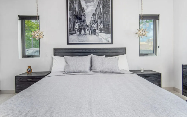 Onyx by Blue Sky Luxury