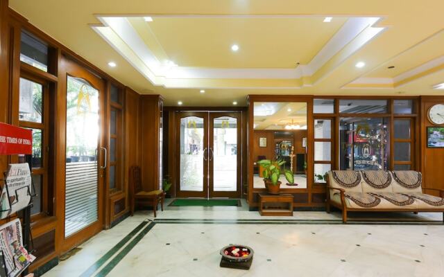 Hotel Adarsha Inn