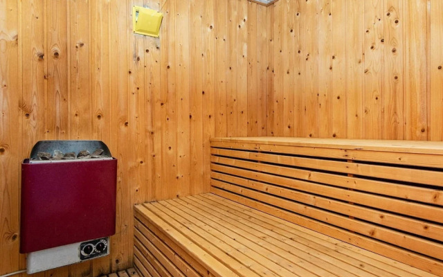10 Person Holiday Home in Harboore-by Traum