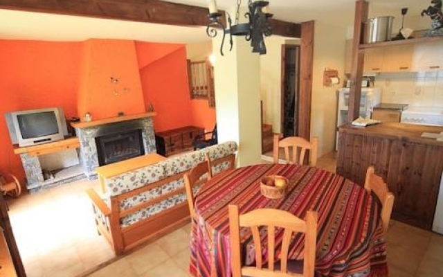 Apartamentos Rurales Les Barnedes