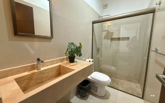 Rincon Colonial Apartments