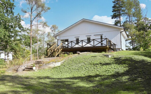 Stunning Home in Oskarshamn With 3 Bedrooms and Internet