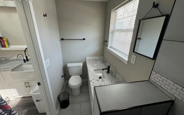 Private Studio Pet Friendly A/C + Wi-fi