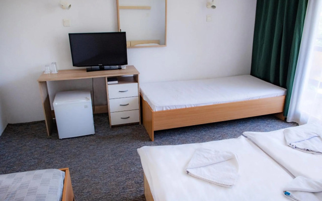CE Napfény Hotel