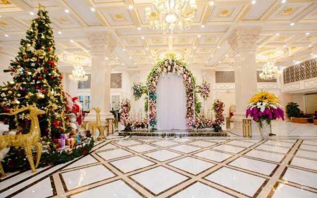 Minh Phu Diamond Palace hotel