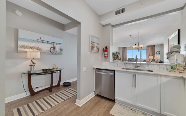 Beach Colony East 15c-penthouse