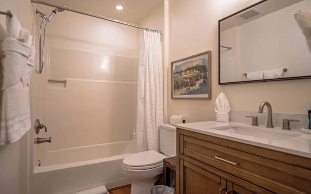 2bd, 2BA Ketchum Condo Newly Remodeled & Central