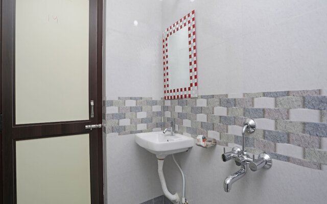 Oyo 13924 Shree Gopal Residency