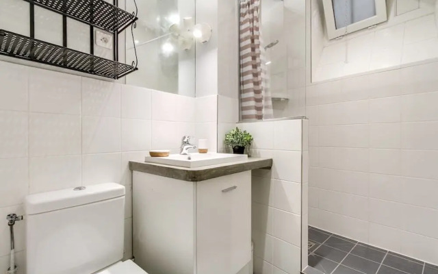 Saint Honore Apartment