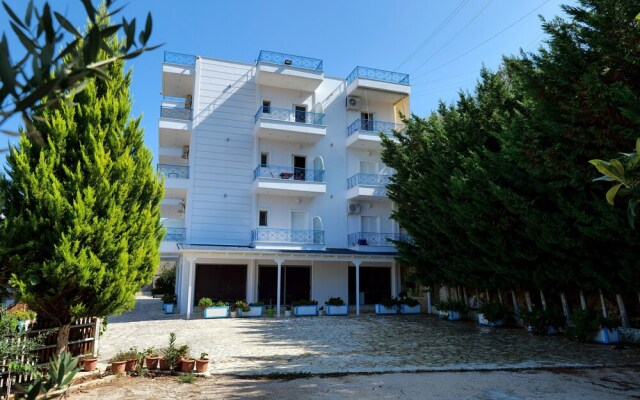 Lovely 2-bedroom Apartment in Saranda