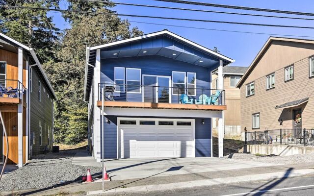 Stunning Stevenson Retreat w/ Mountain Views!