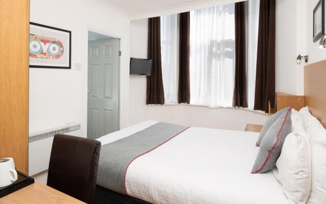 Charing Cross Hotel