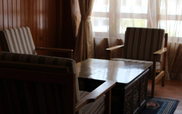 Pedling Hotel