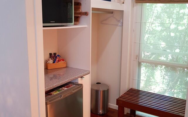 Camelot Boutique Accommodations