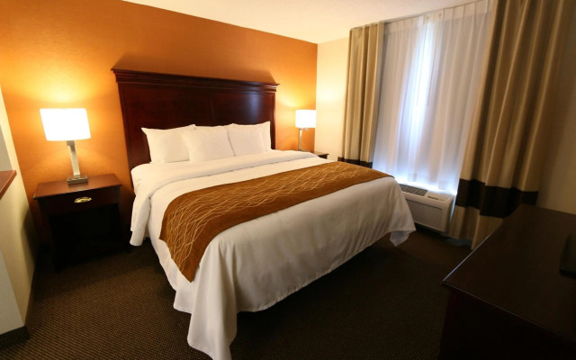 Comfort Inn & Suites Hutchinson
