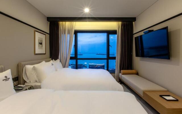 Brown Dot Gijang Yeonhwari