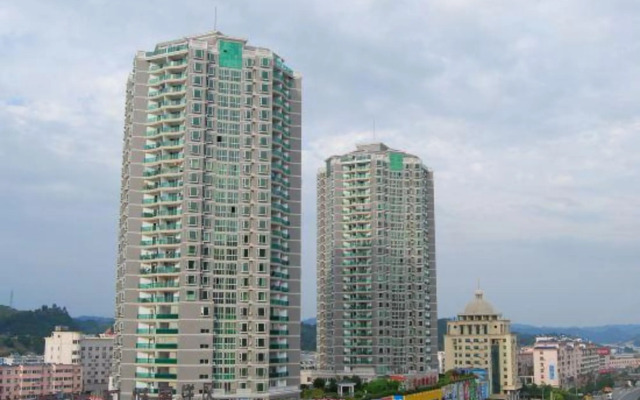Crown International Business Hotel