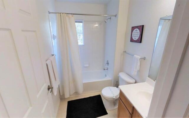 Venetian Bay 2250 - Four Bedroom Townhome