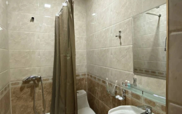 Parvina Hotel