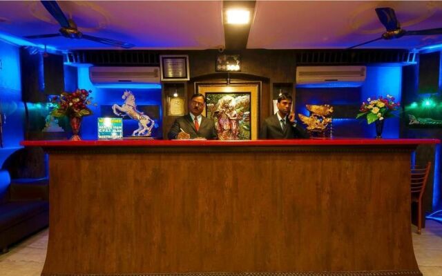Hotel Breeze Inn