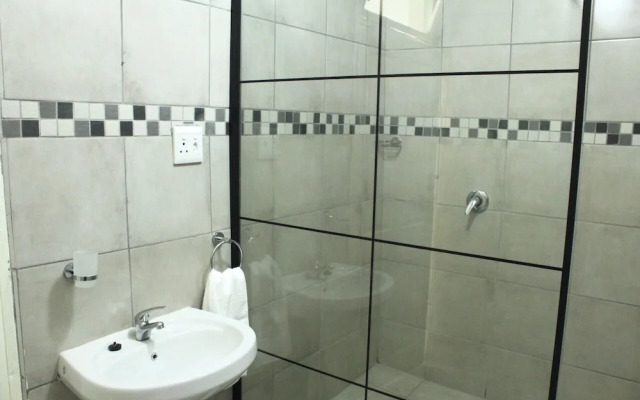 Lovely 1-bed Apartment in Sandton