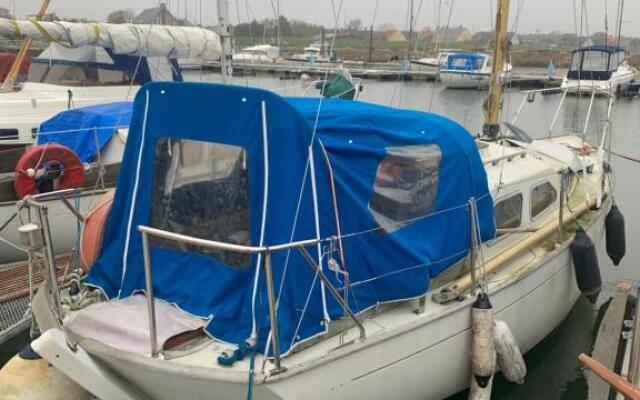 Fan¿ Bed & Boats