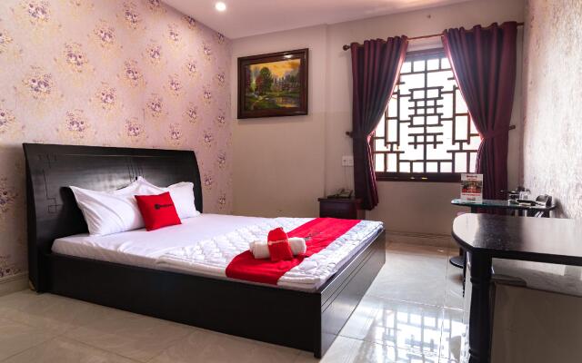 RedDoorz @ Phan Huy Ich Street