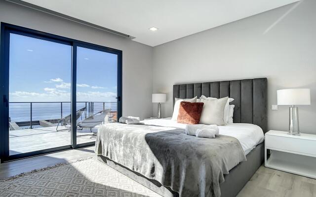 Villa de la Ponte by Atlantic Holiday