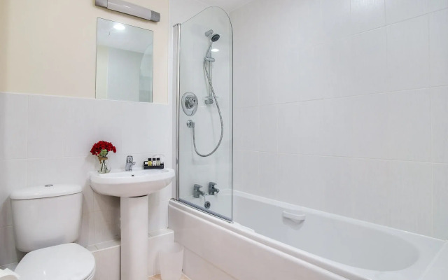 Mica Point City Centre Apartment