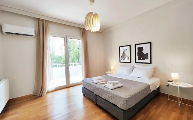 Etolou B5 - by Verde Apartments