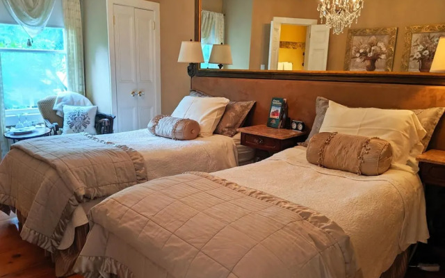 Apple Tree Historic B&B