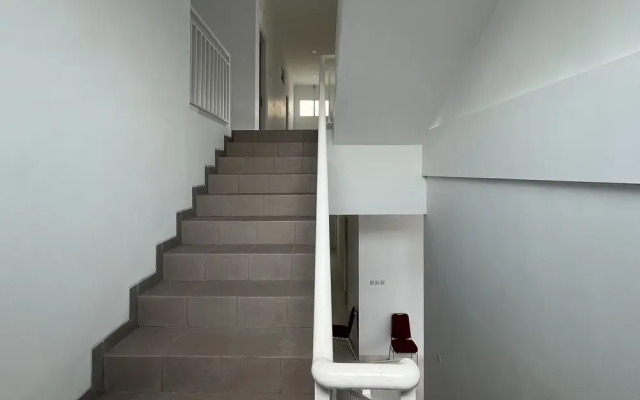 RedDoorz @ Griya Martha Sumber Solo