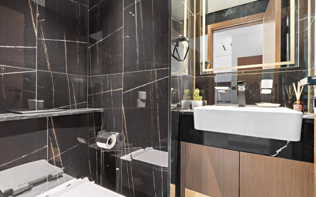 Silkhaus Binghatti Venus