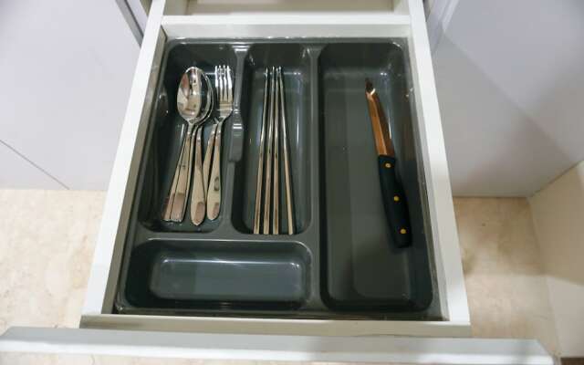 Brand New Studio Puri Orchard Apartment