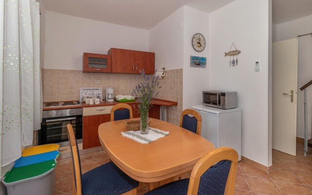 Awesome Home in Novi Vinodolski With 2 Bedrooms and Wifi