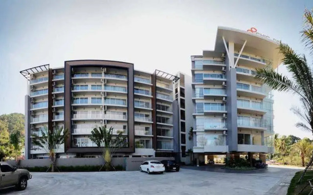 Karon Hill Residence