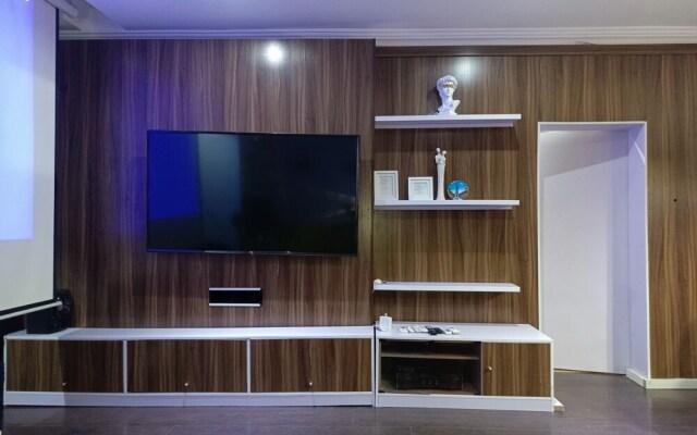 Lovely 2-bed House in Lagos
