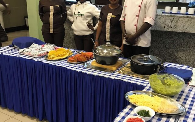 Glamour Apollo Hotel Webuye