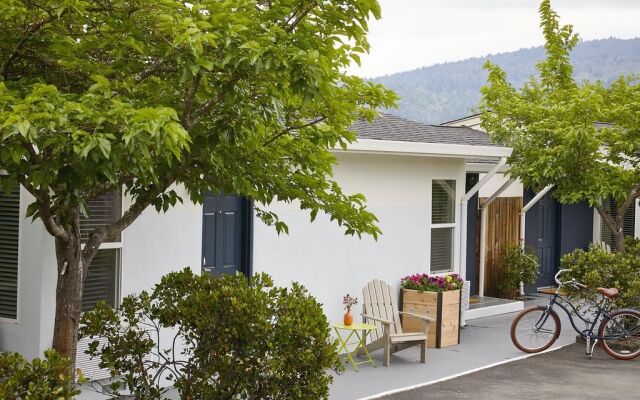 The Calistoga Motor Lodge Spa, a part of JdV Hyatt