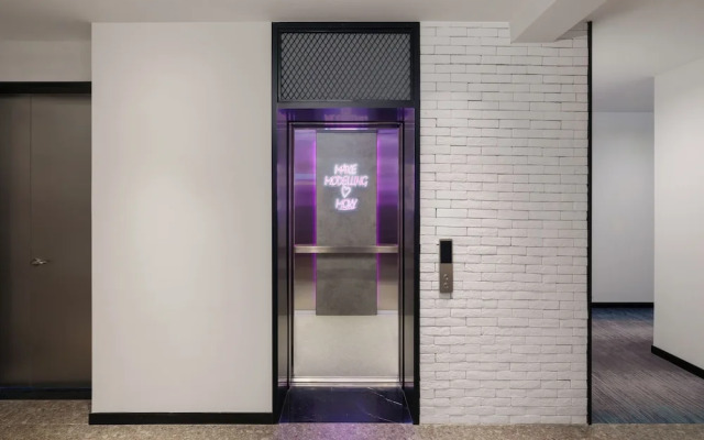 Moxy Suzhou City Centre
