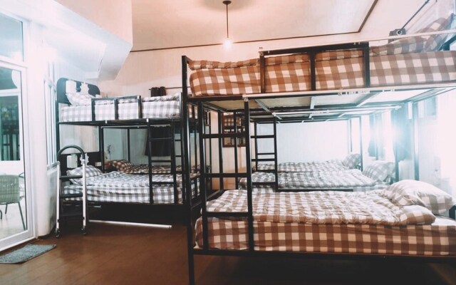 GG Hut - Hostel