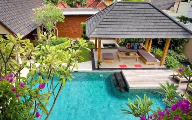 Villa Cokelat