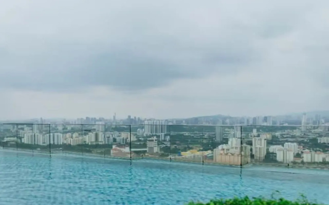 Guestonic EkoCheras Cozy Studio