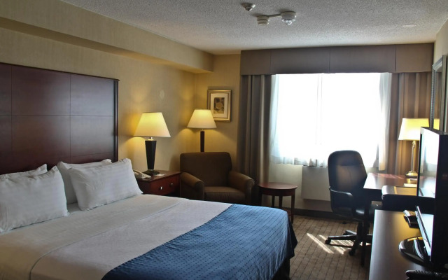 Holiday Inn and Suites Winnipeg Downtown by IHG