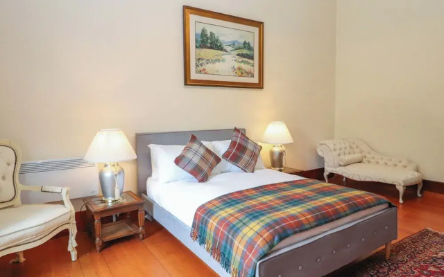 Rob Roy Apartment