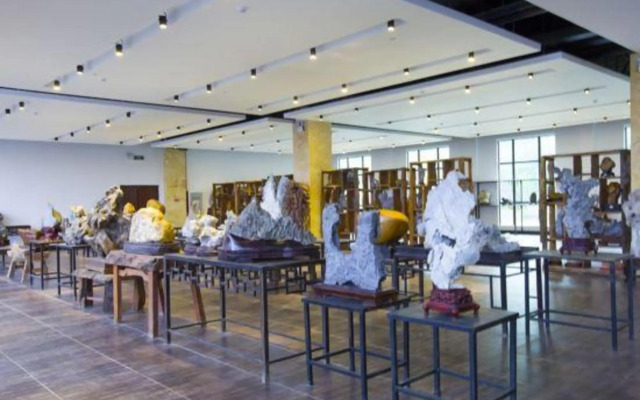 Stone Hotel