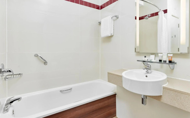 Leonardo Hotel Swindon