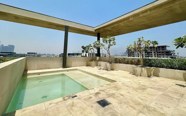 Bright Modern 1BR in City Walk