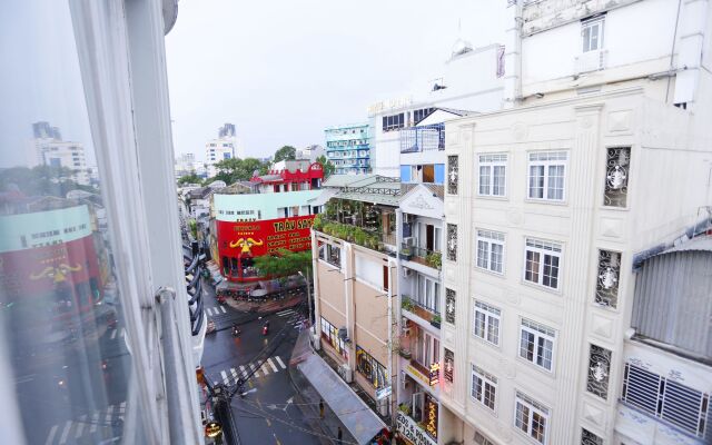 Le Petit Sai Gon Hotel